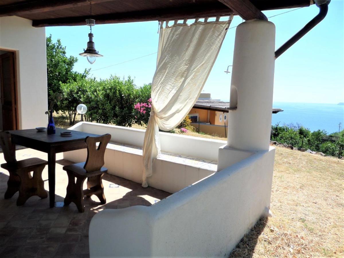 Case Al Mare - Terrazzi Panoramici E Ampio Giardino Santa Marina Salina Exteriör bild